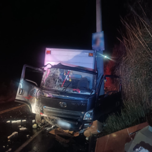 En la madrugada del 01 de julio, a las 02h35, la tranquilidad del sector Licán, se vio interrumpida por un grave siniestro de tránsito que exigió la inmediata acción de los equipos de emergencia y de las autoridades locales.