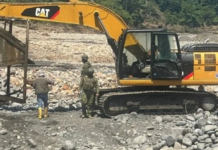 Miembros de las Fuerzas Armadas ejecutaron operaciones en contra de la minería ilegal en algunas provincias, así lo reportó el Ministerio de Defensa y el Ejército ecuatoriano este 17 de julio de 2025.