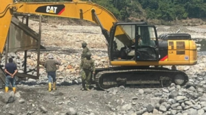 Miembros de las Fuerzas Armadas ejecutaron operaciones en contra de la minería ilegal en algunas provincias, así lo reportó el Ministerio de Defensa y el Ejército ecuatoriano este 17 de julio de 2025.