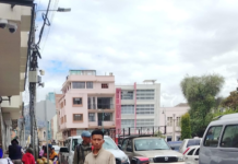 El Instituto Nacional de Estadística y Censos (INEC) reveló el 21 de julio, los datos más recientes sobre la pobreza en Ecuador. Según su informe, la tasa de pobreza por ingresos a nivel nacional se ubicó en 24 %, la cifra más baja desde diciembre de 2018. La pobreza extrema también experimentó una ligera reducción, situándose en 10,4 %, su nivel más bajo desde diciembre de 2019.