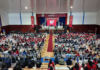 En un ambiente cargado de fe, alegría y compromiso solidario, el viernes 4 de julio se dio inicio al Primer Encuentro Nacional de Voluntarios de Cáritas Ecuador, que tuvo lugar en las instalaciones de la Unidad Educativa Santo Tomás Apóstol de Riobamba. El evento congregó a cerca de 800 voluntarios provenientes de diversas diócesis del país, bajo el lema “Peregrinos de la Fraternidad y la Esperanza”.