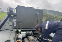 El Centro de Mantenimiento de la Brigada de Caballería Blindada N.° 11 “Galápagos”, con sede en Riobamba, fortalece su compromiso con las operaciones militares a nivel nacional al desplegar su equipo técnico móvil hacia sectores estratégicos donde se ejecutan misiones de seguridad y control territorial.