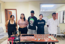Un operativo exitoso contra el microtráfico permitió la aprehensión de cinco personas, incluido un menor de edad, en las orillas del río Chimbo, en el distrito Pallatanga – Cumandá, por presunta tenencia de sustancias sujetas a fiscalización, en un procedimiento realizado la noche del 30 de julio.