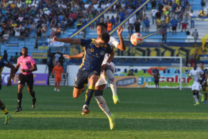 Lo ocurrido en el estadio Jocay de Manta el pasado fin de semana fue el desahogo para Liga Deportiva Universitaria de Quito. Los Albos golearon 4-0 a Delfín en su casa, rompiendo una racha de ocho años sin ganar en ese reducto, un escenario que, hasta ahora, había sido una pesadilla para el “Rey de Copas” del fútbol ecuatoriano.
