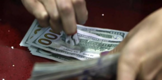 El primer trimestre de 2025 trajo señales positivas para la economía ecuatoriana. El Banco Central del Ecuador (BCE) presentó este martes 15 de julio un balance de este periodo y, entre los aspectos a destacar, sobresale que el Producto Interno Bruto (PIB) creció un 3,4 % en comparación con el mismo periodo del año pasado.