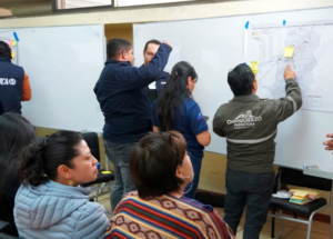 Con la participación de representantes del Ministerio de Agricultura y Ganadería (MAG), Ministerio del Ambiente, Agua y Transición Ecológica (MAATE), la Escuela Superior Politécnica de Chimborazo (ESPOCH), la Universidad Nacional de Chimborazo (UNACH), y organizaciones como CARE, TRIAS y la Prefectura de Chimborazo.