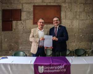 En un acto académico que resalta el compromiso con el desarrollo sostenible y la formación integral de los estudiantes, la Universidad Tecnológica Indoamérica y la Corporación Eléctrica del Ecuador CELEC EP – Unidad Hidroagoyán, firmaron un Convenio Marco de Cooperación Interinstitucional en la Casona Universitaria de la sede Ambato.
