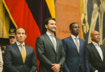 Willian Pacho fue condecorado con la distinción Vicente Rocafuerte al mérito deportivo, en un acto simbólico que engrandeció lo conseguido por Pacho en la élite del fútbol mundial Pacho, defensa central del Paris Saint-Germain y titular en la Selección de Ecuador, fue recibido en el Palacio Legislativo junto a sus familiares, el presidente de la Federación Ecuatoriana de Fútbol, Francisco Egas, y el titular del Parlamento, Niels Olsen.