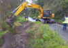 Autoridades locales informaron que han comenzado los trabajos de rehabilitación en el tramo afectado de la vía Matus–Calshi, en el cantón Penipe, provincia de Chimborazo. La intervención busca recuperar la conectividad y garantizar la seguridad de los usuarios tras los daños sufridos en este importante eje vial.