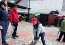 Con un cierre lleno de aprendizaje, el 26 de julio culminó el curso vacacional “Mini Bomberos en Acción”, organizado por el Cuerpo de Bomberos de Guamote. Desde su inicio el pasado 7 de julio, este programa ha transformado a un grupo de niños y niñas en los futuros protectores de su comunidad, enseñándoles valores esenciales como la disciplina, el trabajo en equipo y el respeto, pilares fundamentales de la labor bomberil.