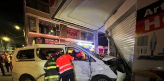 El Centro Operativo Local ECU 911 Riobamba activó de manera inmediata los protocolos de coordinación interinstitucional ante dos siniestros de tránsito registrados en sectores de La Condamine y Multiplaza, del cantón Riobamba, provincia de Chimborazo.