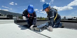 El verano es la temporada perfecta para realizar esas reparaciones pendientes en casa. El clima seco es ideal para realizar trabajos preventivos de impermeabilización y, así, evitar las filtraciones o goteras cuando vuelve la época de lluvia.