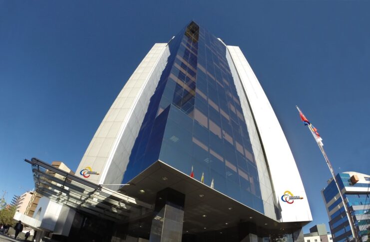 La entrada en vigencia de la Ley Orgánica de Solidaridad Nacional generó cambios sustanciales en la administración de justicia. Con el fin de operativizarlos, el Pleno del Consejo de la Judicatura (CJ) reformó, este 23 de julio de 2025, las Resoluciones 190-2021 y 061-2022, relacionadas con la creación de las dependencias especializadas en el juzgamiento de la corrupción y el crimen organizado. 
