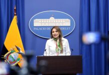 En un esfuerzo por optimizar la estructura del Estado y mejorar la gestión pública, el Gobierno Nacional anunció la reducción del 41 % de las instituciones del Ejecutivo. La medida incluye la fusión de varios ministerios y secretarías, así como la desvinculación de miles de funcionarios públicos.