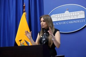 El Gobierno nacional anunció hoy que el Sistema de Oleoducto Transecuatoriano (SOTE) se reactivará este jueves 17 de julio, luego de una paralización preventiva desde principios del mes. El cierre fue motivado por la amenaza de erosión regresiva acelerada por intensas lluvias en la Amazonía, que puso en riesgo la integridad del sistema.