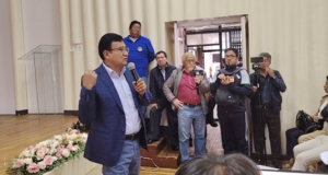 En un acto público realizado este 16 de julio, en el salón municipal Ricardo Alemán Fierro, autoridades locales socializaron con la ciudadanía y medios de comunicación la reactivación del proyecto de ampliación a cuatro carriles de la vía Guano – Riobamba, una obra estratégica para mejorar la conectividad y dinamizar la economía en la zona centro del país.