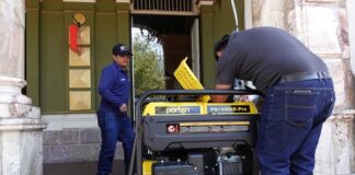 El Operador Nacional de Electricidad (Cenace) dispuso este miércoles, 2 de julio de 2025, la activación inmediata de grupos electrógenos de emergencia (GEE) en todo el país, como medida urgente frente a la salida de operación de varias centrales hidroeléctricas afectadas por las intensas lluvias en la región amazónica. La medida estará vigente hasta el viernes 4 de julio, a las 23:00