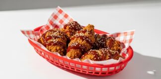Cada 6 de julio se celebra el Día Latinoamericano del Pollo, una fecha que rinde homenaje a una de las proteínas más consumidas en el mundo, reconocida por su versatilidad, valor nutricional y presencia cotidiana en los hogares.