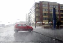 Con un promedio anual de 3.240 milímetros de precipitaciones, Colombia se posiciona como el país más lluvioso del mundo, superando a naciones tropicales como Indonesia, Papúa Nueva Guinea y Malasia. Esta cifra, respaldada por datos climatológicos internacionales, se explica por factores geográficos y atmosféricos únicos que confluyen en el territorio colombiano.