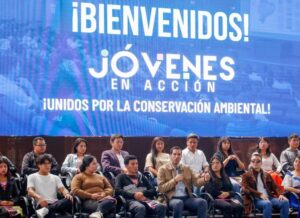 El presidente Daniel Noboa Azín anunció el 28 de julio de 2025 el relanzamiento del programa Jóvenes en Acción, que ofrecerá 80.000 plazas de pasantías remuneradas para personas ecuatorianas entre 18 y 29 años.Las inscripciones se abrirán el 5 de agosto de 2025 y se extenderán hasta finales de ese mes.