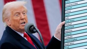 El presidente de Estados Unidos, Donald Trump, firmó un decreto que eleva al 15 % los aranceles sobre productos importados desde Ecuador, Bolivia y Costa Rica, como parte de una ampliación de su nuevo régimen tarifario mundial.