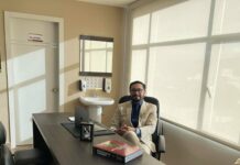 El Dr. Francisco Yépez, destacado neurocirujano originario de Riobamba, ha sido nombrado como el nuevo director médico del Hospital General del IESS en dicha ciudad, marcando el inicio de una nueva etapa en la gestión de los servicios de salud en la provincia de Chimborazo.