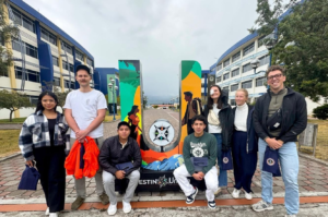 Cuatro estudiantes de medicina de Francia, Suiza y Polonia comenzarán un intercambio académico de un mes en el Instituto Ecuatoriano de Seguridad Social (IESS) de Riobamba, coordinado por la Asociación de Estudiantes de Medicina para Proyectos e Intercambios de la UNACH (AEMPPI).