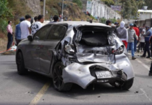 La Federación Ecuatoriana de Automovilismo y Kartismo (FEDAK) anunció este jueves la cancelación definitiva de la 46.ª edición de la Vuelta a la República, tras el trágico accidente ocurrido durante la tercera etapa de la competencia, en el sector de Aguaján, provincia de Tungurahua.