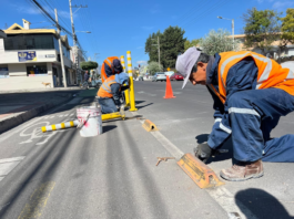 El Municipio de Riobamba, a través de la Dirección de Movilidad, puso en marcha “CicloVerso”, una estrategia vial que busca promover una movilidad más humana, segura y sostenible. La propuesta pretende transformar la manera en que peatones, ciclistas y conductores se relacionan en la ciudad, fomentando el respeto mutuo y una convivencia armónica en el espacio público.