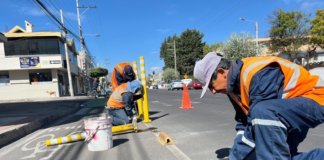 El Municipio de Riobamba, a través de la Dirección de Movilidad, puso en marcha “CicloVerso”, una estrategia vial que busca promover una movilidad más humana, segura y sostenible. La propuesta pretende transformar la manera en que peatones, ciclistas y conductores se relacionan en la ciudad, fomentando el respeto mutuo y una convivencia armónica en el espacio público.