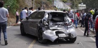 La Federación Ecuatoriana de Automovilismo y Kartismo (FEDAK) anunció este jueves la cancelación definitiva de la 46.ª edición de la Vuelta a la República, tras el trágico accidente ocurrido durante la tercera etapa de la competencia, en el sector de Aguaján, provincia de Tungurahua.