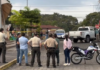 La madrugada de este jueves 28 de agosto, la Policía Nacional confirmó el hallazgo de dos cuerpos sin vida y una cabeza humana en el sector de la comunidad Unión Base, en el cantón Pastaza. A esto se suma que el miércoles una persona resultó herida de bala.