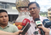 Pastaza se encuentra nuevamente en incertidumbre. El vocal del Gobierno Parroquial de Montalvo, Franklin Castillo, alertó en rueda de prensa, junto a dirigentes de comunidades kichwas, achuar, shiwiar y otras nacionalidades, sobre la posible suspensión de los vuelos subsidiados en la Amazonía, servicio vital para la movilidad de las zonas más alejadas.