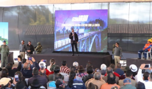 Este jueves 14 de agosto de 2025, el Gobierno Nacional marcó un hito en materia de infraestructura vial con la colocación de la primera piedra para el mantenimiento de la vía Balbanera–Pallatanga–Cumandá, un eje estratégico para la conectividad y el desarrollo económico de la provincia de Chimborazo y la región central del país.
