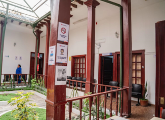 El Centro de Salud Tipo B del GADM Riobamba reabrió sus puertas tras un proceso de mantenimiento, reparaciones estructurales, renovación de mobiliario y señalética. Según el Municipio, estas intervenciones ofrecen una experiencia más adecuada y digna para los usuarios y el personal médico.