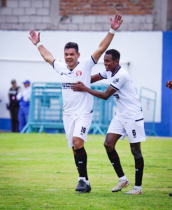 La cuarta fecha del cuadrangular de ascenso de Chimborazo, que se jugó este fin de semana pasado, dejó jerarquía, oficio y planificación, tres ingredientes que comienzan a separar a los candidatos de los que apenas resisten.