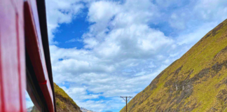 Este miércoles 20 de agosto se vivió una jornada histórica en Alausí con la inauguración oficial de la ruta ferroviaria hacia la emblemática Nariz del Diablo.