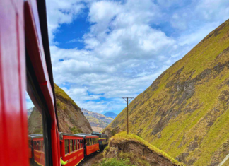 Este miércoles 20 de agosto se vivió una jornada histórica en Alausí con la inauguración oficial de la ruta ferroviaria hacia la emblemática Nariz del Diablo.