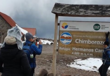 Lo que prometía ser una excursión hacia el volcán Chimborazo, terminó en una experiencia amarga para un grupo de visitantes nacionales. La ilusión de recorrer sus paisajes se transformó en indignación cuando, según denunciaron por redes sociales fueron víctimas de cobros indebidos a las puertas del refugio.