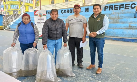La Prefectura de Bolívar, a través de la Secretaría de Desarrollo Económico Productivo, continúa fortaleciendo el sector agroproductivo de la provincia con proyectos destinados a diversificar la producción y garantizar la seguridad alimentaria de las comunidades.