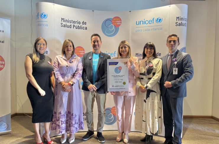 CIUDAD.- El Hospital General Docente de Riobamba fue certificado oficialmente este 1 de agosto, como Establecimiento de Salud Amigo de la Madre y el Niño (ESAMyN), tras superar satisfactoriamente la evaluación realizada por la Agencia de Aseguramiento de la Calidad de los Servicios de Salud y Medicina Prepagada (ACESS), con el apoyo técnico del Ministerio de Salud Pública (MSP) y el Fondo de las Naciones Unidas para la Infancia (UNICEF).
