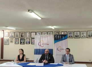 La mañana del 1 de agosto, autoridades judiciales y legislativas se reunieron en el auditorio de la Corte Provincial para explicar la situación legal y técnica del inmueble.