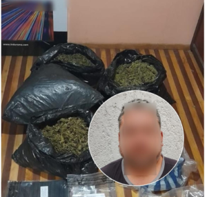 Juan F. S., acusado de tráfico de drogas a gran escala, permanecerá detenido mientras avanza la investigación. La decisión judicial se tomó tras la presentación de pruebas contundentes por la fiscalía general del Estado durante la audiencia de formulación de cargos, generando preocupación en la comunidad por la seguridad en Chimborazo.