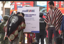 Este 20 de agosto, en el cantón Alausí, se llevó a cabo la firma de un convenio de cooperación interinstitucional entre el Ministerio de Infraestructura y Transporte, el Gobierno Autónomo Descentralizado (GAD) del cantón Riobamba y el GAD Municipal de Guano, con el propósito de trabajar de manera coordinada en la rehabilitación del tramo ferroviario Riobamba–Urbina.