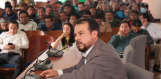 El Municipio de Riobamba, a través de la Dirección de Movilidad, mantuvo una jornada de trabajo con representantes del transporte provincial e intraprovincial. El objetivo del encuentro fue socializar los proyectos para incidir de forma directa en el sistema de transporte de la ciudad.