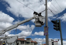 Militares de la Brigada de Caballería Blindada N.º 11 “Galápagos”, técnicos del ECU 911, la Policía Nacional y personal de la Empresa Eléctrica unieron fuerzas para desmontar un sistema de vigilancia que, lejos de brindar seguridad, funcionaba como los ojos del crimen organizado, intervención que se llevó a cabo el 21 de agosto.