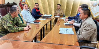 En una muestra de coordinación y compromiso por la seguridad ciudadana, durante la reciente Sesión de Concejo Municipal del cantón Guano, se dio la bienvenida al nuevo comandante del Grupo de Caballería Blindada N.º 31 “Machala”, TCRN EM Franklin Raúl Andrade Jaramillo.