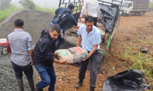 El prefecto de Bolívar, Aníbal Alejandrino Coronel Monar, encabezó una jornada de trabajo territorial en distintos sectores de la provincia, con el objetivo de fortalecer la obra pública y mantener el contacto directo con las comunidades.