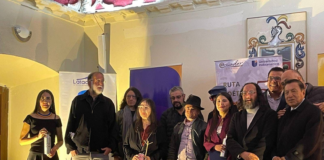 Con gran éxito se llevó a cabo el V Recital Poético Musical Itinerante, en la emblemática Casa de los Marqueses de Latacunga. Este evento cultural, organizado por la Universidad Indoamérica – Sede Latacunga y la Dirección de Cultura y Patrimonio del Gobierno Descentralizado Municipal de Latacunga, contó con la coordinación académica y administrativa del poeta Giovanny Rubio.