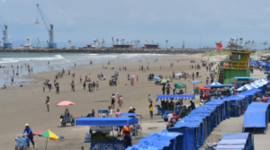 Pese a que el sector turístico esperaba una reducción del IVA del 15% al 8% para incentivar el movimiento interno durante el feriado del 10 de Agosto, esta medida no se aplicará. El ministro de Turismo, Mateo Estrella, explicó que la normativa aún no ha sido reglamentada por el Ejecutivo.